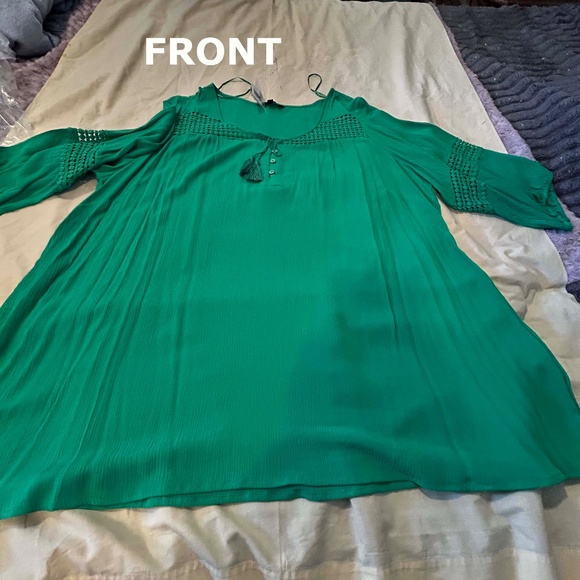 NEW PHOTOS! CROCHET DETAIL TOP, TASSLES, ¾ SLEEVES, KELLY GREEN, SIZE 24, RAYON/ - Picture 2 of 10